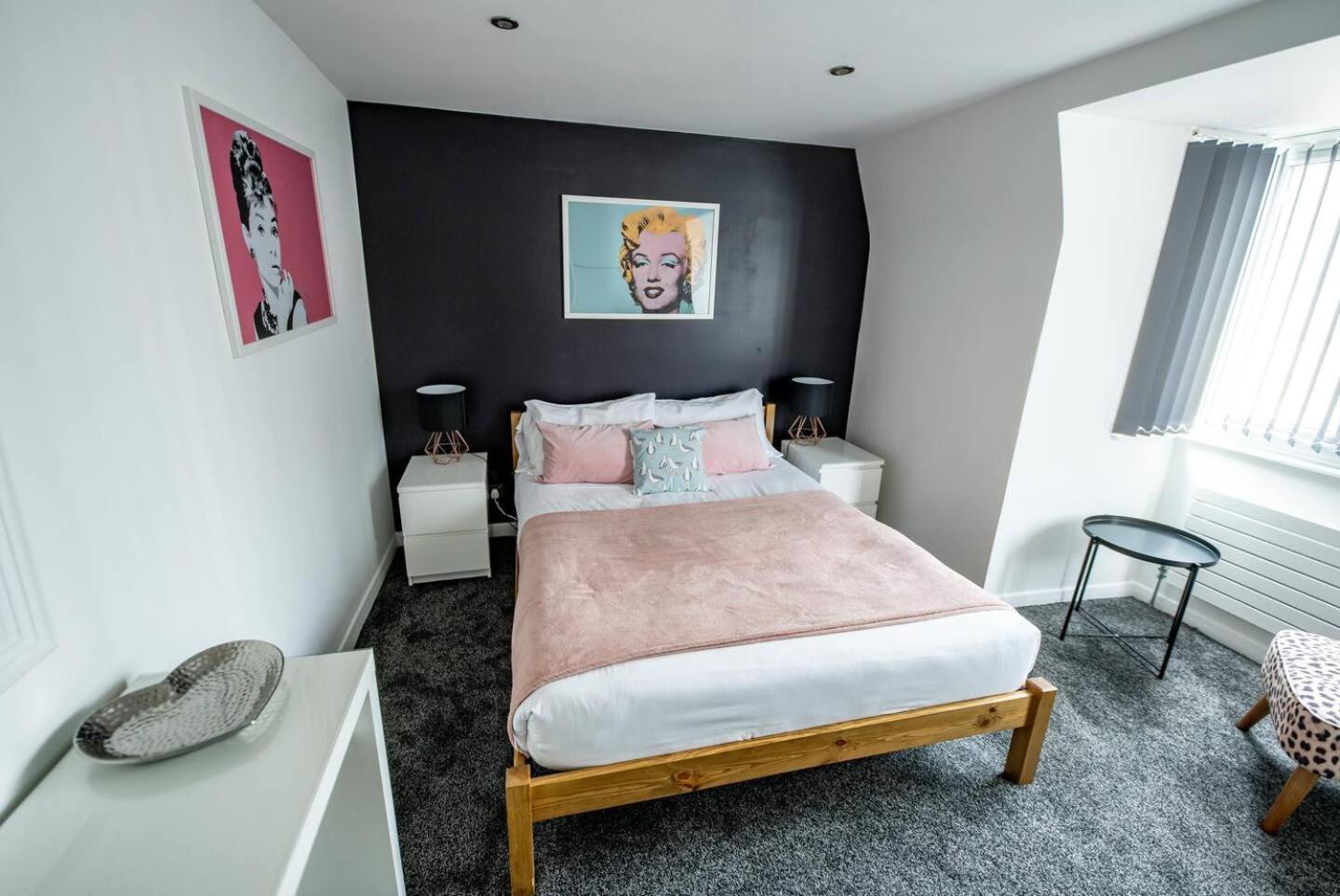 Stylish Lanes Pass The Keys Apartment